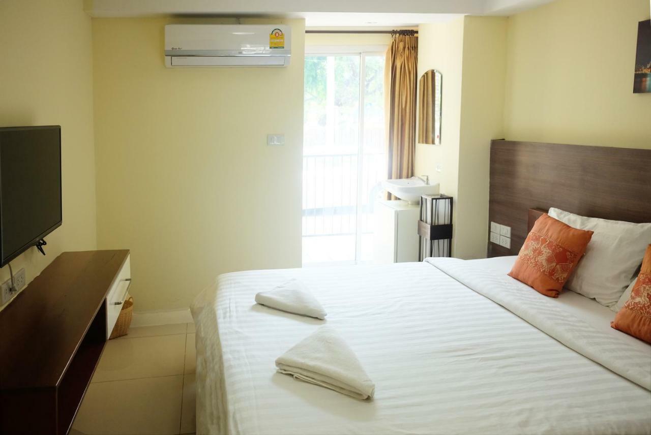 Hotel De Coo Chiang Mai Exteriör bild