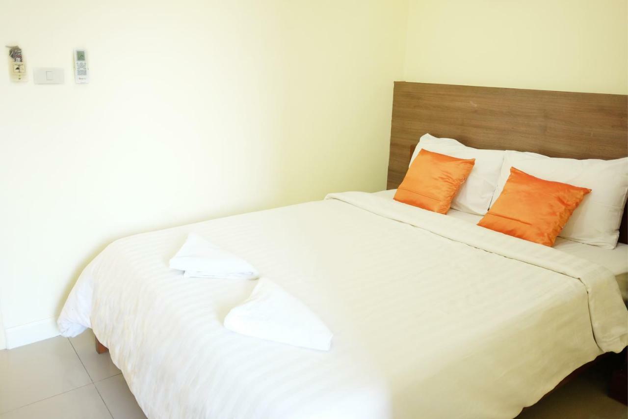 Hotel De Coo Chiang Mai Exteriör bild