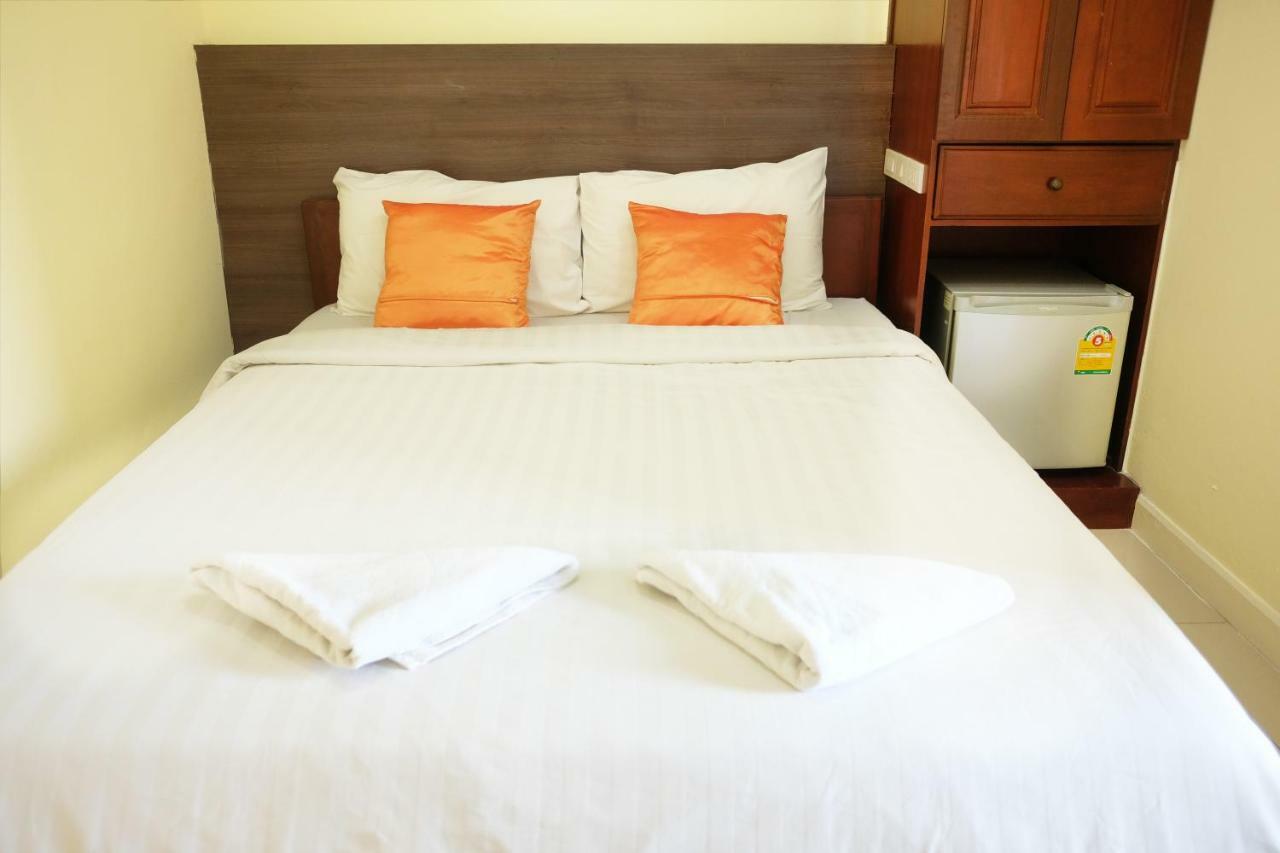 Hotel De Coo Chiang Mai Exteriör bild